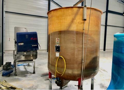 Cuve fibre - Chapeau flottant 30 HL (3 000 litres)