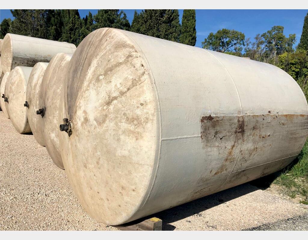 Coated steel tank - On feet - Storage