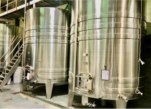 304L stainless steel tank - Cylindrical  - Vertical with settling