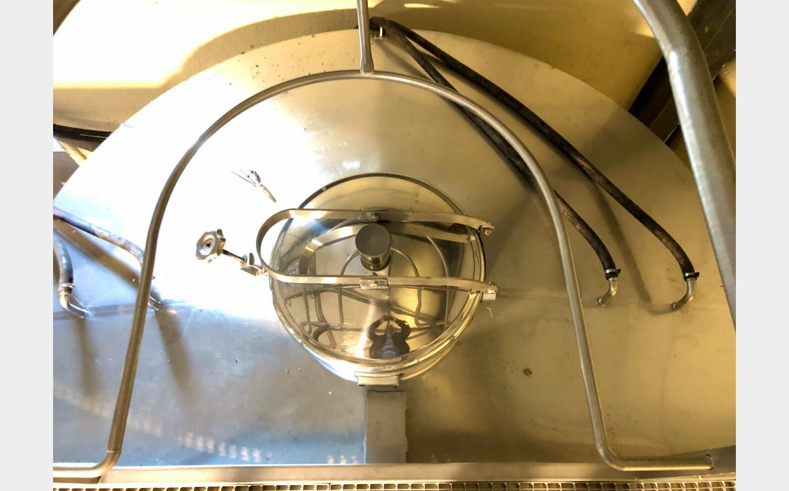 304L stainless steel tank - Flat bottom 190 HL (19 000 litres) STAI