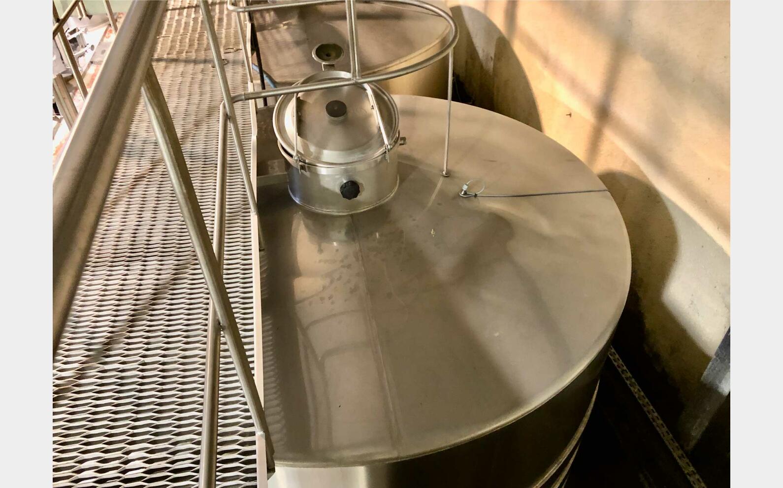 304L stainless steel tank 150 HL (15 000 litres) STAI
