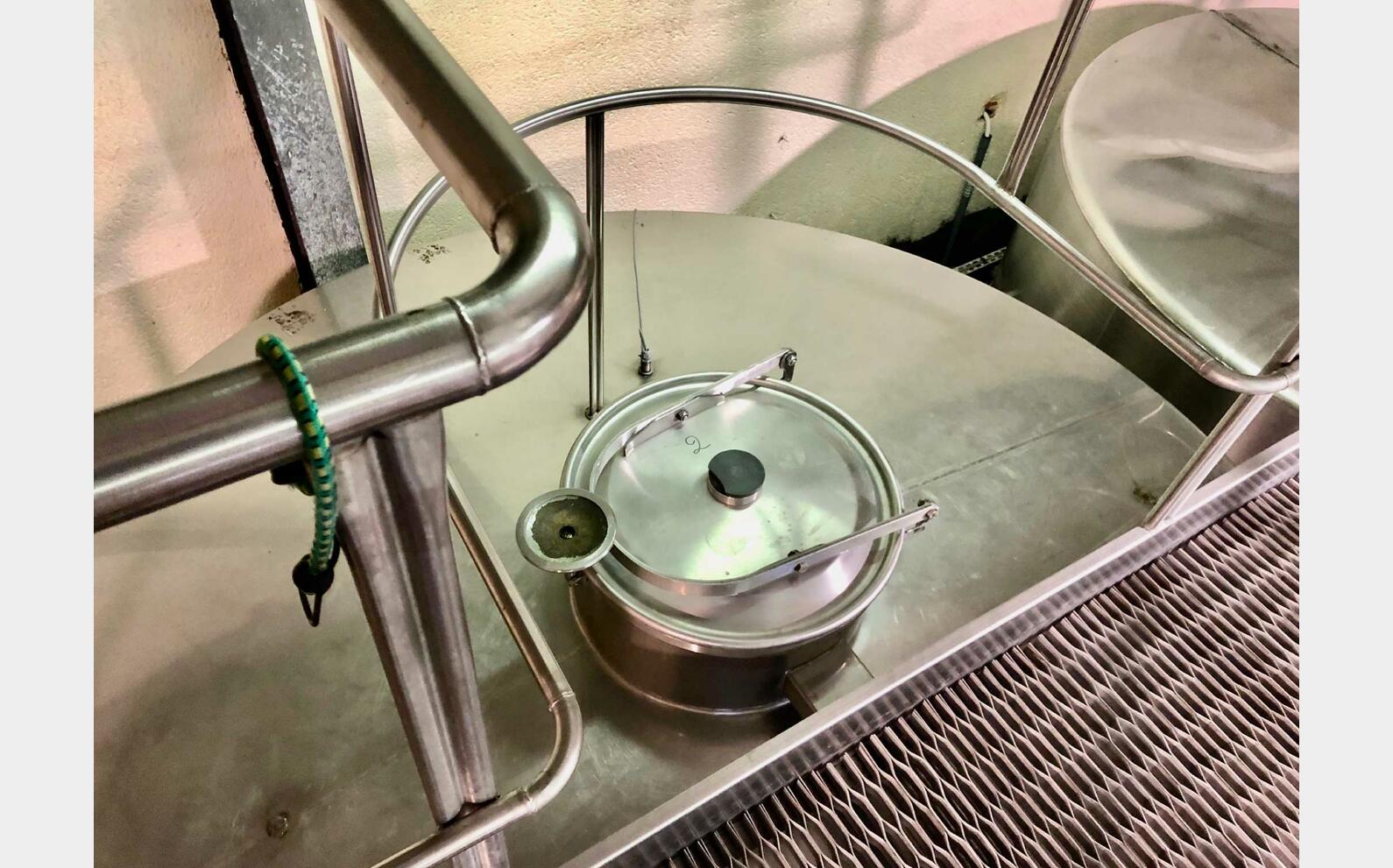 Cuve &agrave; d&eacute;bourbage - Inox 304L 150 HL (15 000 litres) STAI