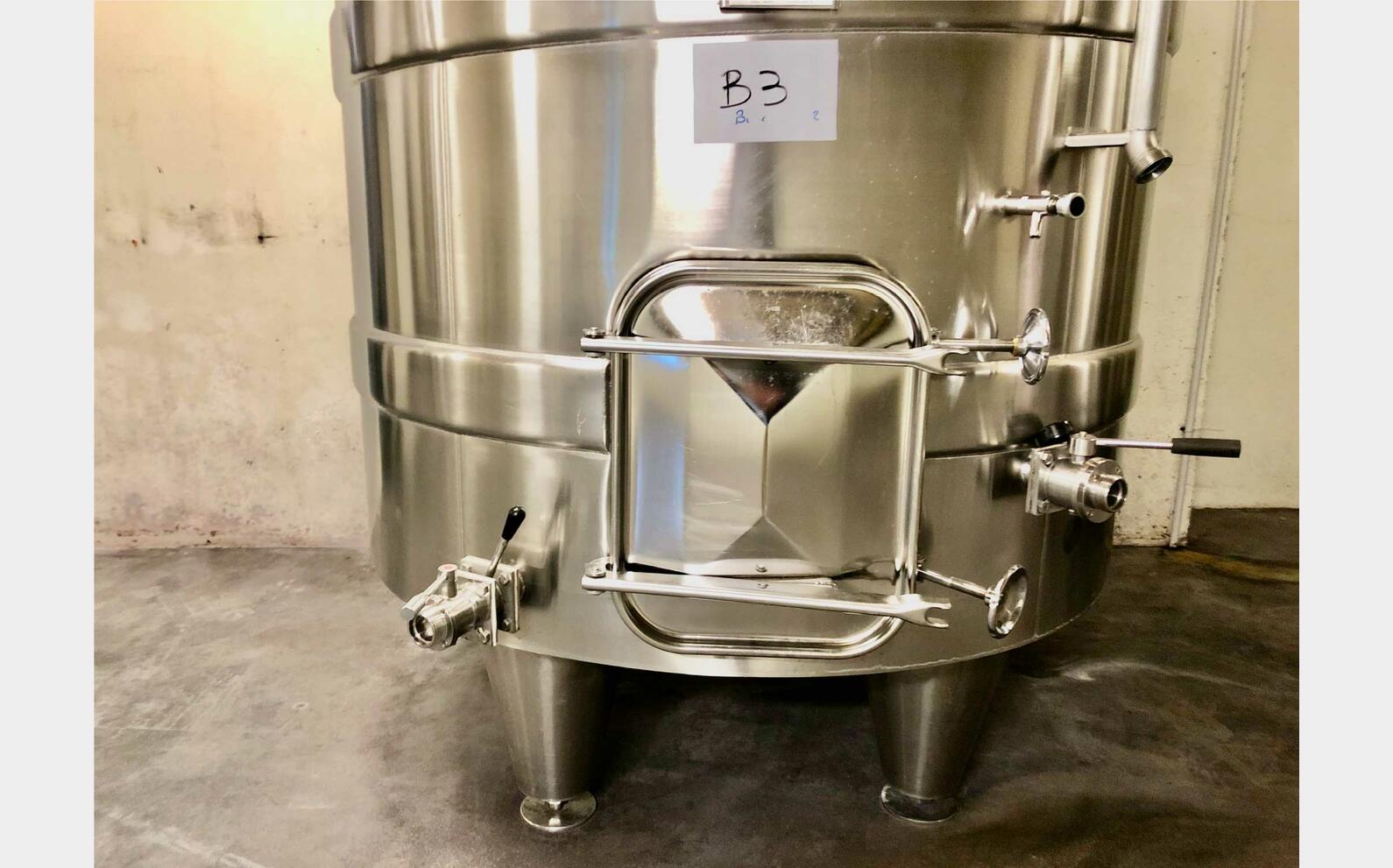 304L stainless steel tank 39 HL (3 900 litres) STAI