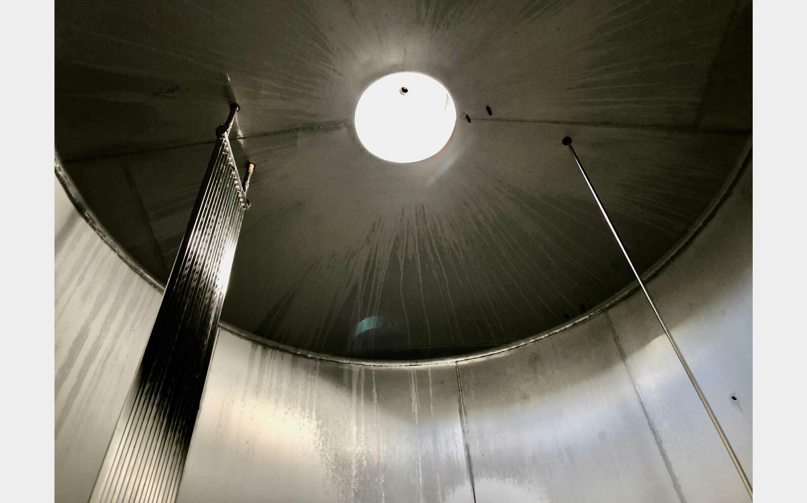 Cuve inox 304L - Drapeau int&eacute;rieur 260 HL (26 000 litres) STAI