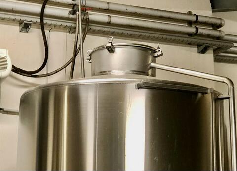 304L stainless steel tank - Cylindrical  - Vertical on legs