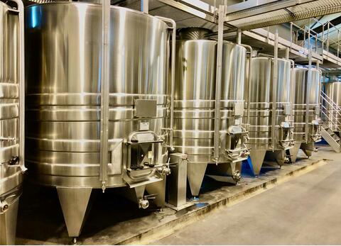 304L stainless steel tank - Cylindrical  - Vertical on legs