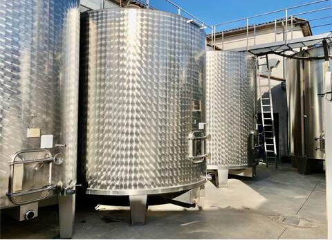 Cuve inox 304L - Drapeau int&eacute;rieur 260 HL (26 000 litres) STAI