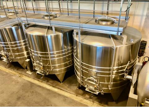 304L stainless steel tank - Cylindrical  - Vertical on legs