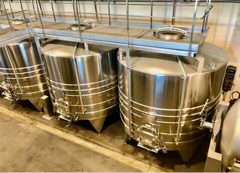 Cuve inox 304L 120 HL (12 000 litres) STAI