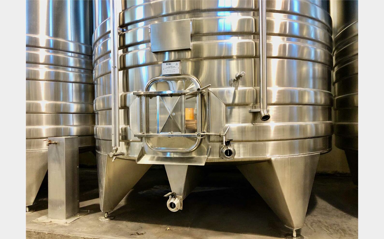 304L stainless steel tank 120 HL (12 000 litres) STAI