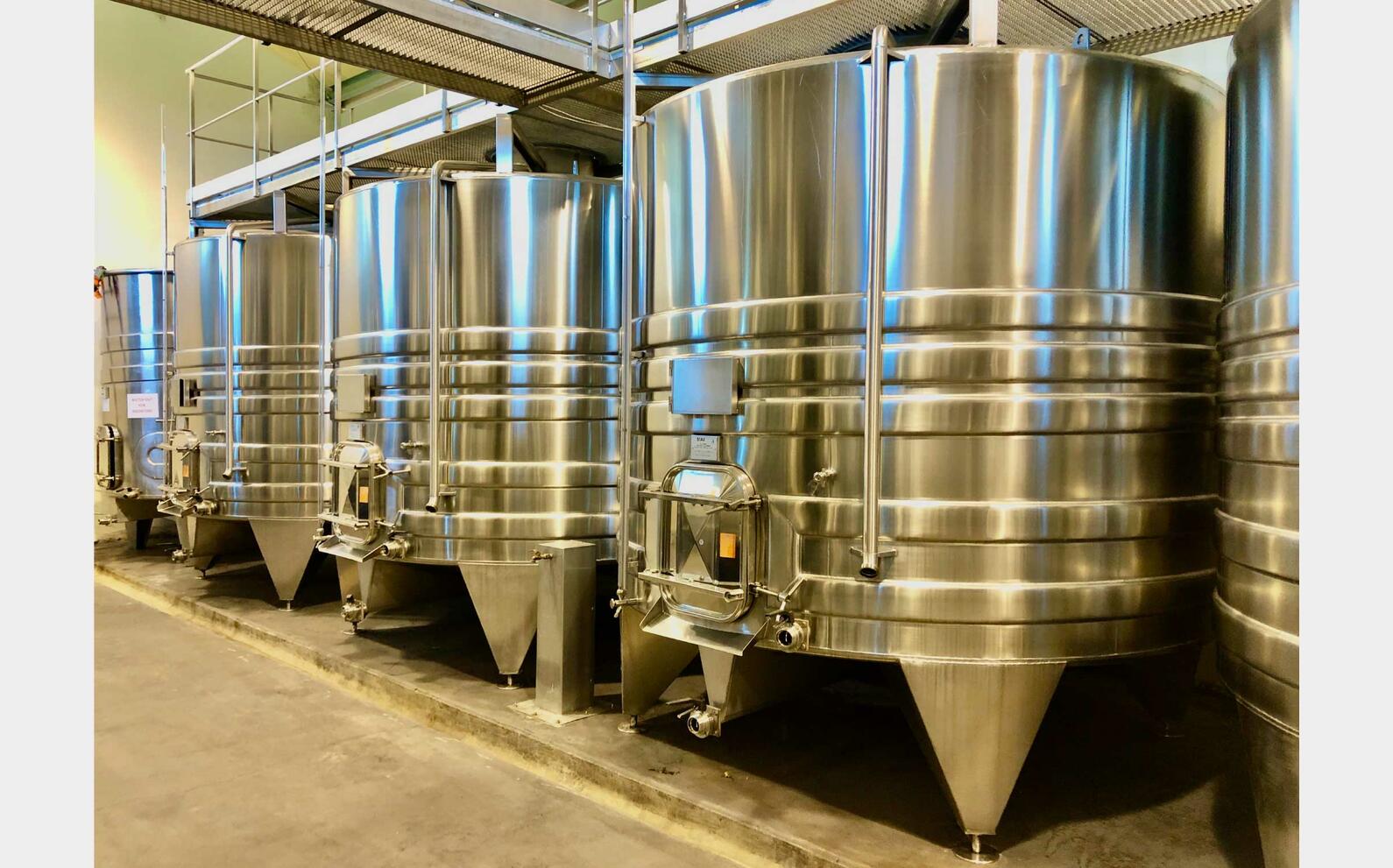 304L stainless steel tank 120 HL (12 000 litres) STAI
