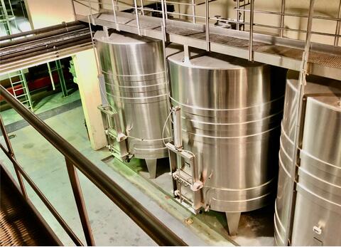 Cuve inox - Porte pneumatique 150 HL (15 000 litres) STAI