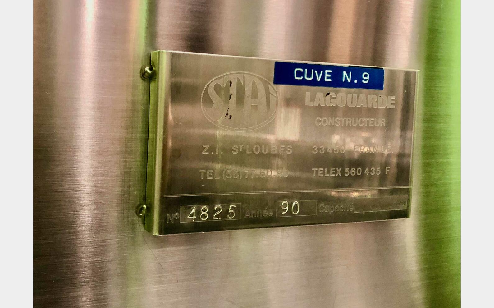 Cuve inox - Porte pneumatique 150 HL (15 000 litres) STAI