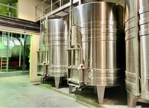 Cuve inox - Porte pneumatique 150 HL (15 000 litres) STAI