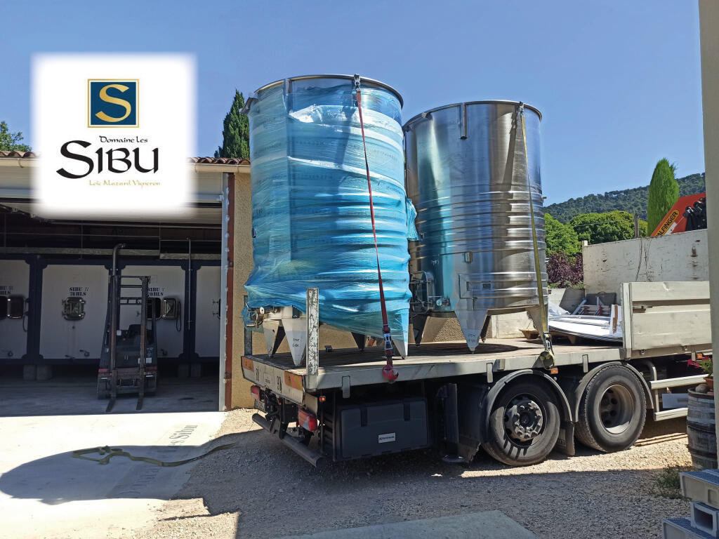 actualite-arsilac-installation-cuve-inox-domaine-les-sibu