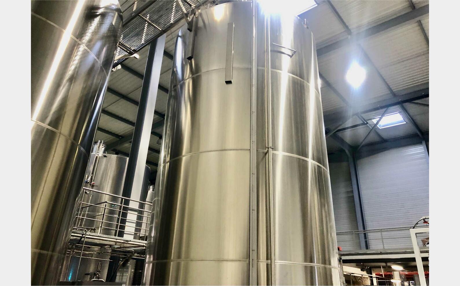 Cuve inox - Stockage 448 HL (44 800 litres) TEC INOX