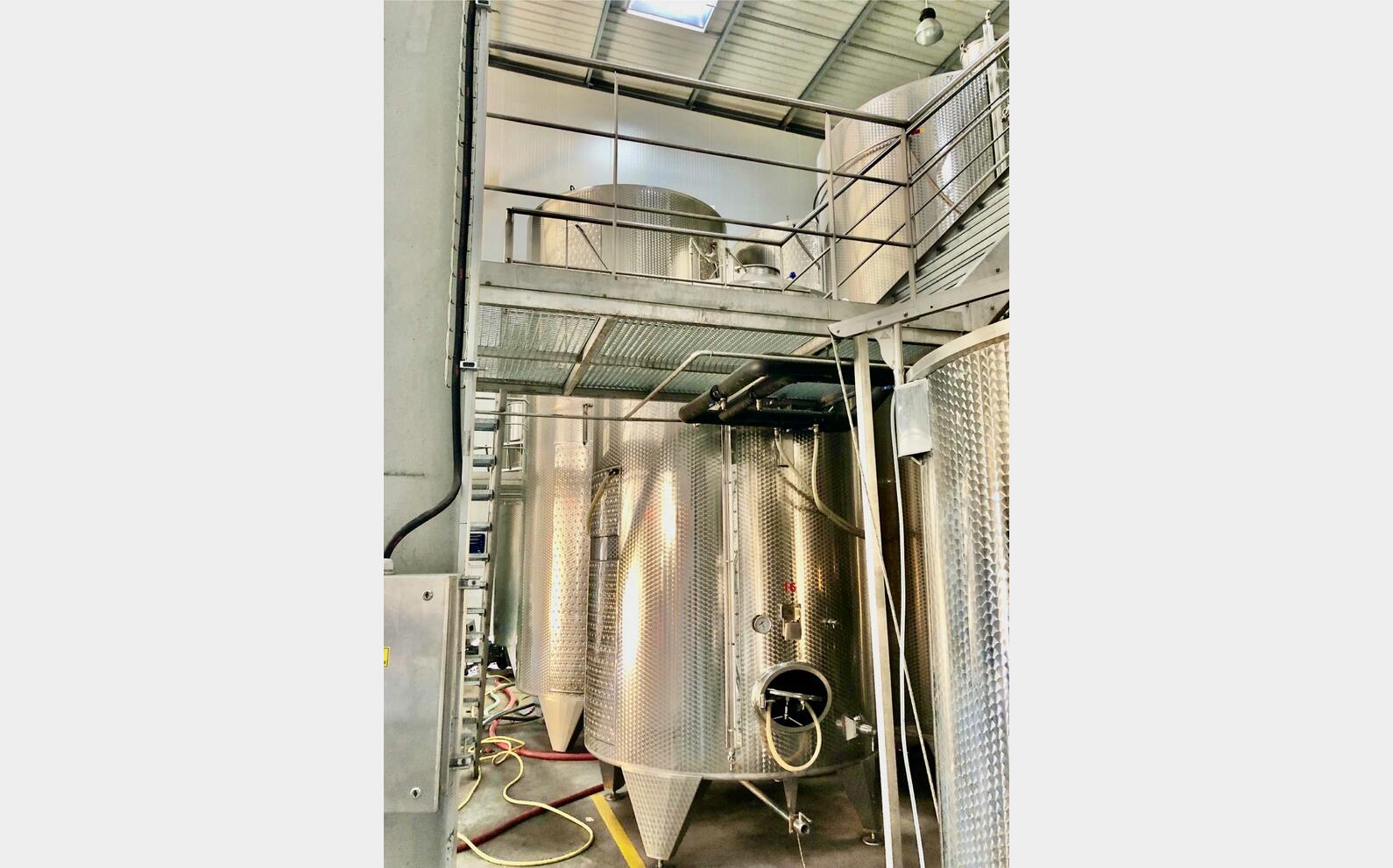 Stainless steel tank - Temperature controlled 130 HL (13 000 litres) LETINA