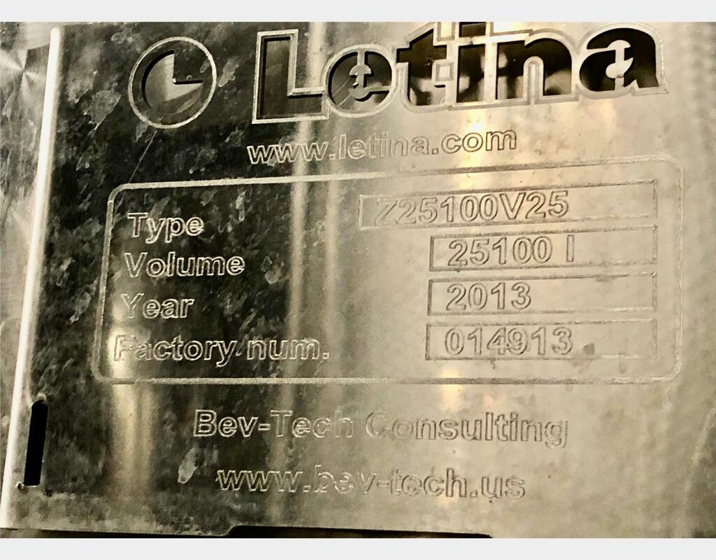 Cuve inox à fond conique sur pieds - Avec circuit de refroidissement