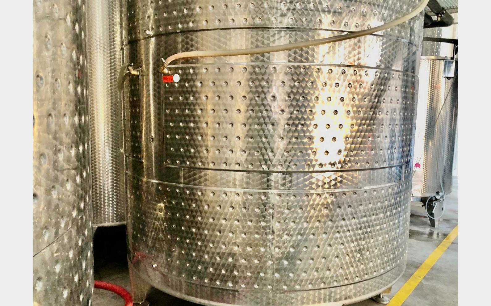 Stainless steel tank - Temperature controlled 130 HL (13 000 litres) LETINA
