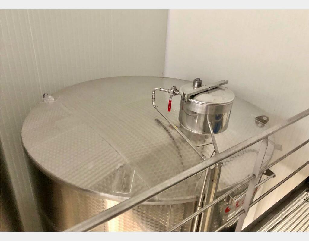 Cuve inox à fond conique sur pieds - Avec circuit de refroidissement