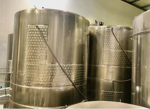 Stainless steel tank - Temperature controlled 250 HL (25 000 litres) LETINA