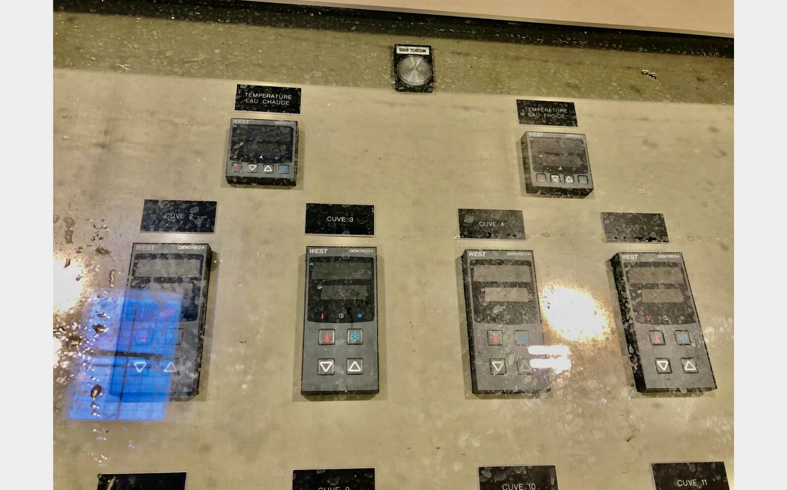 Temperature control panel