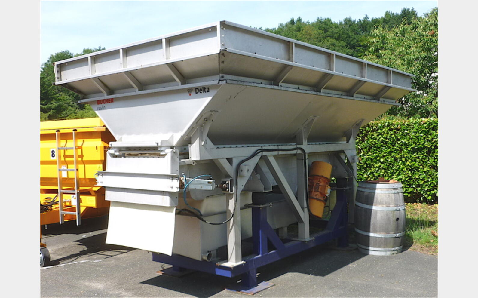 conquet vibrant  VASLIN BUCHER Volume : 80 hls (8000 litres)