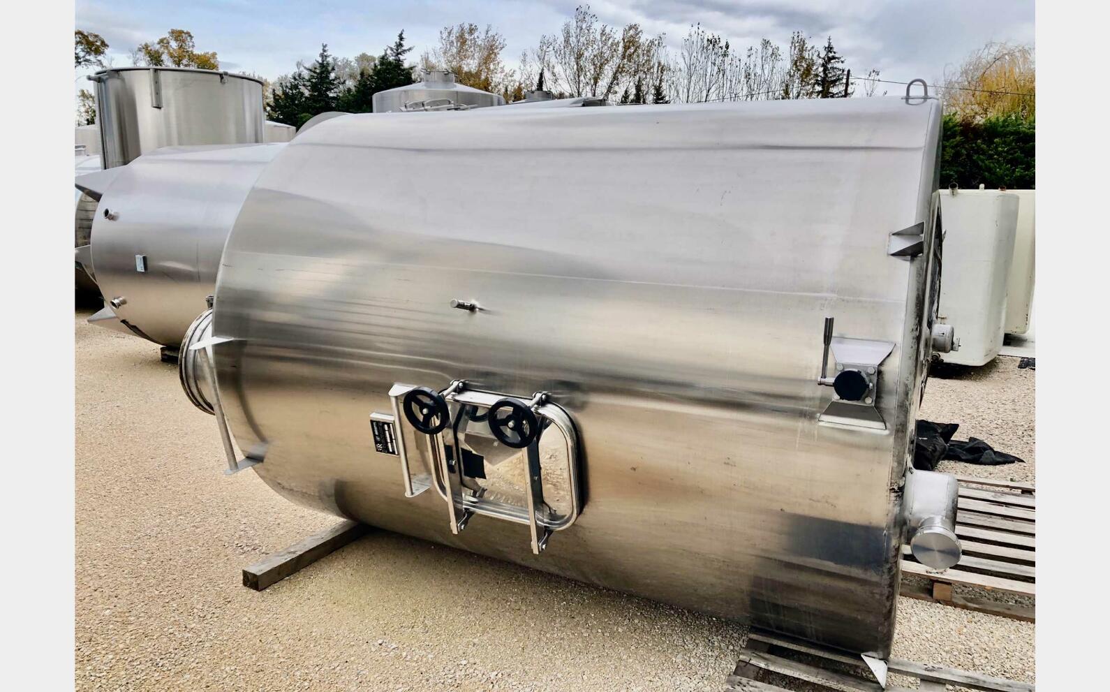 Stainless steel tank - Flat bottom 80 HL (8 000 liters) DRABRIGEON