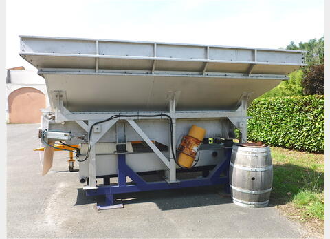 conquet vibrant  VASLIN BUCHER Volume : 80 hls (8000 litres)