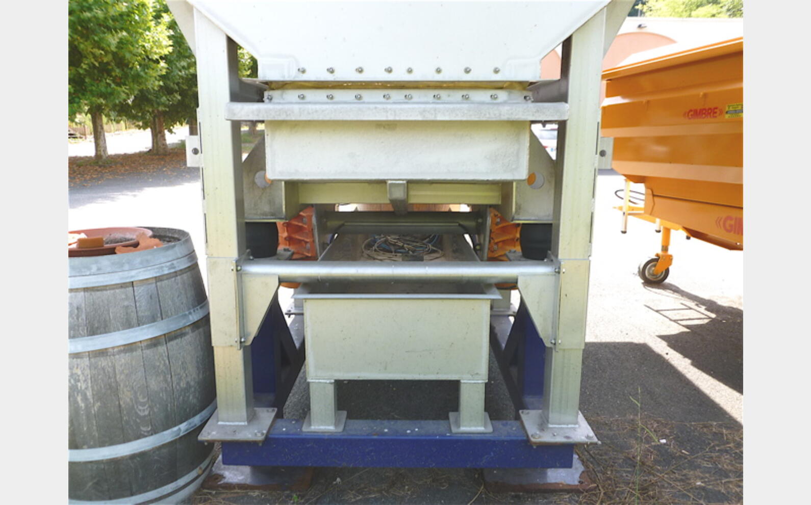 conquet vibrant  VASLIN BUCHER Volume : 80 hls (8000 litres)