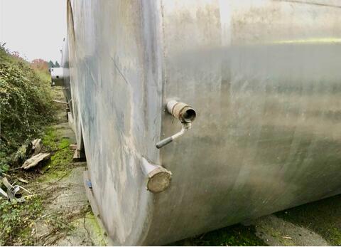 Stainless steel tank on legs - Storage