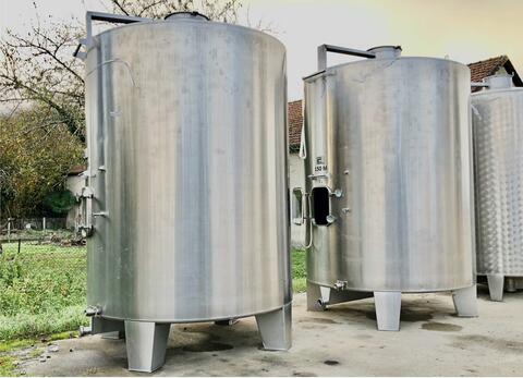 Stainless steel tank on legs - Storage