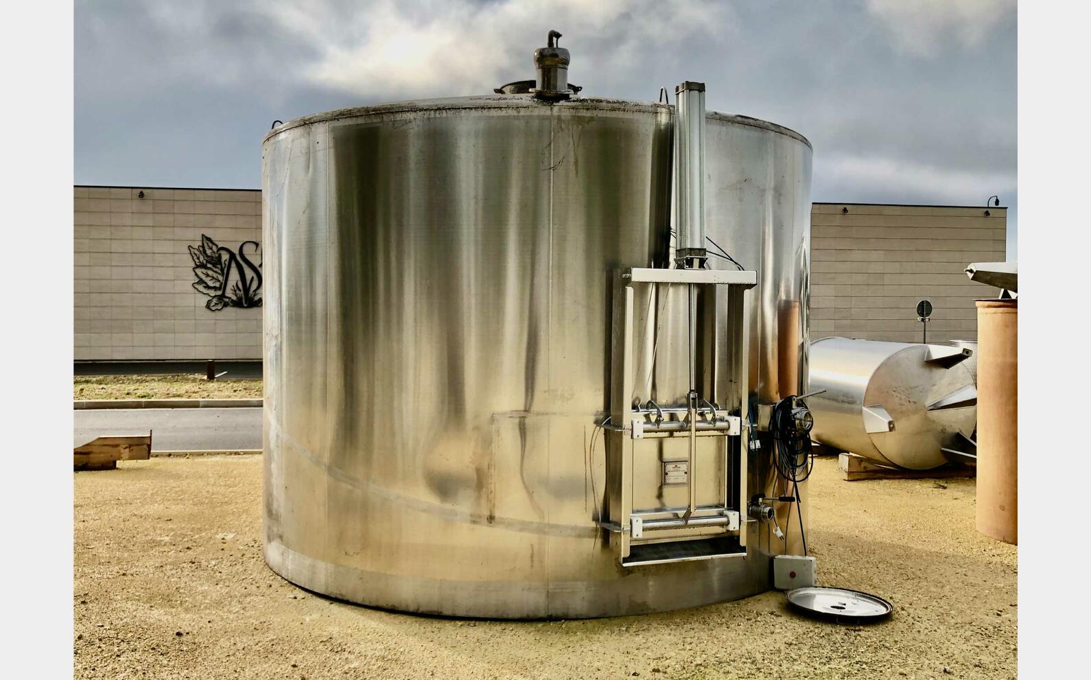 Stainless steel tank 150 HL (15 000 litres) MANGEARD