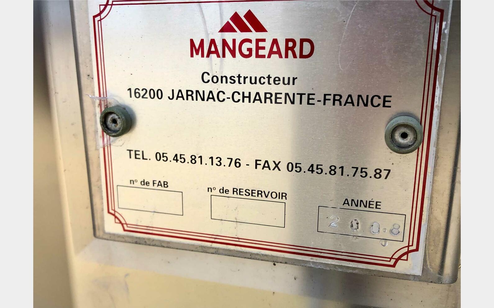 Cuve inox 304 fond inclin&eacute; &agrave; 30% 150 HL (15 000 litres) MANGEARD