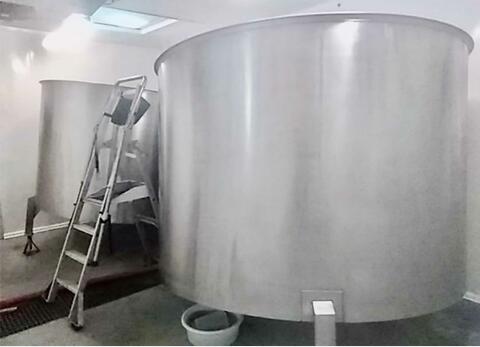 Stainless steel tank