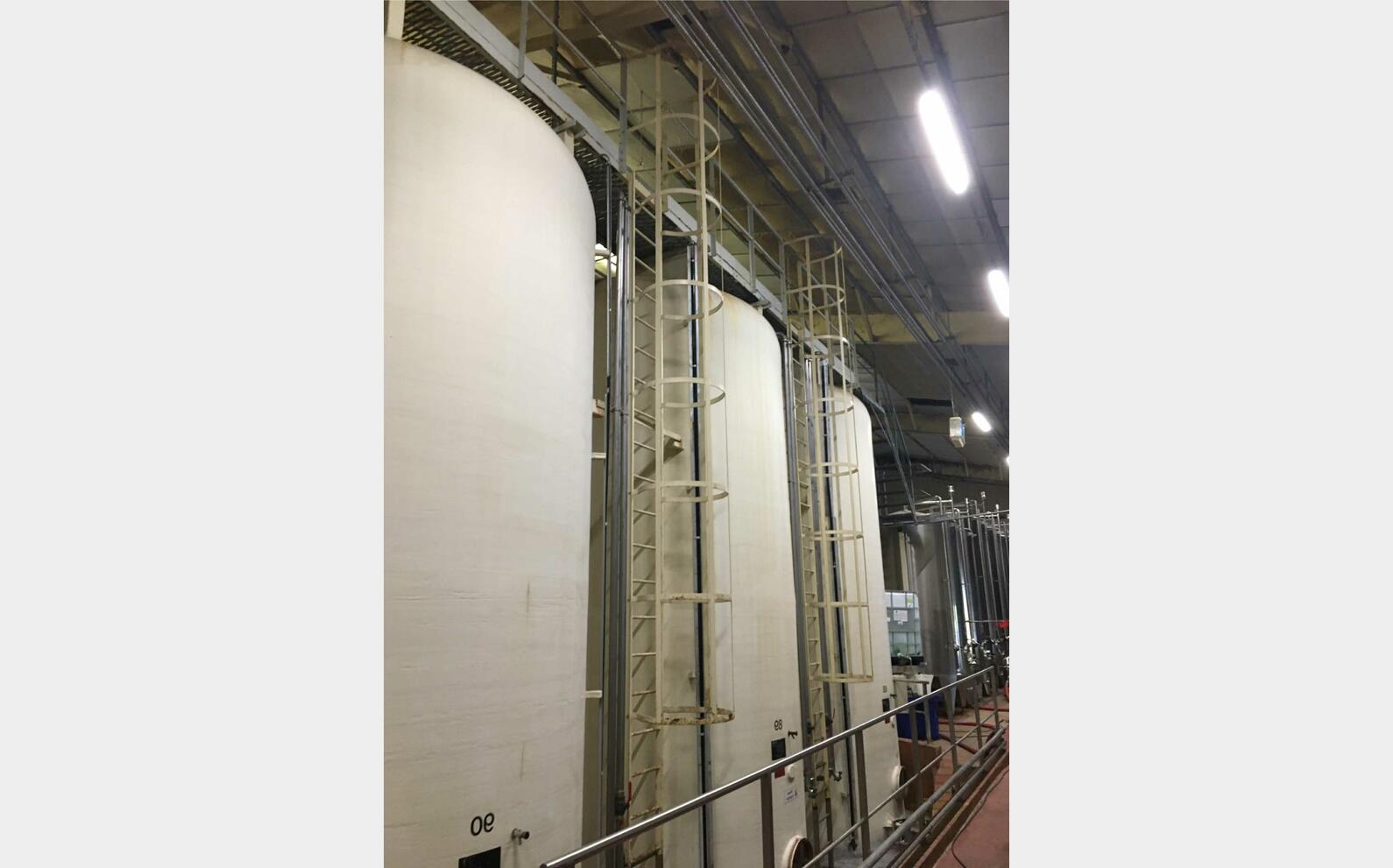 Fiber tank - Flat bottom 400 HL (40 000 litres)