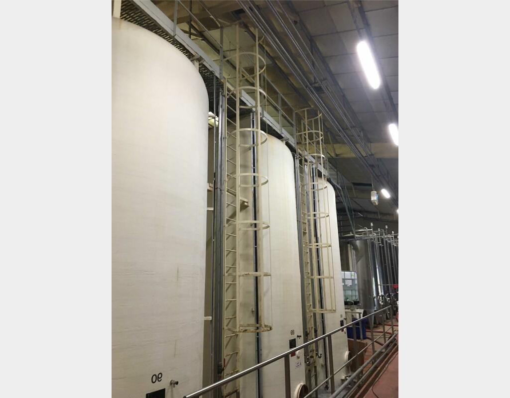 Cuve fibre - Font plat 400 HL (40 000 litres)