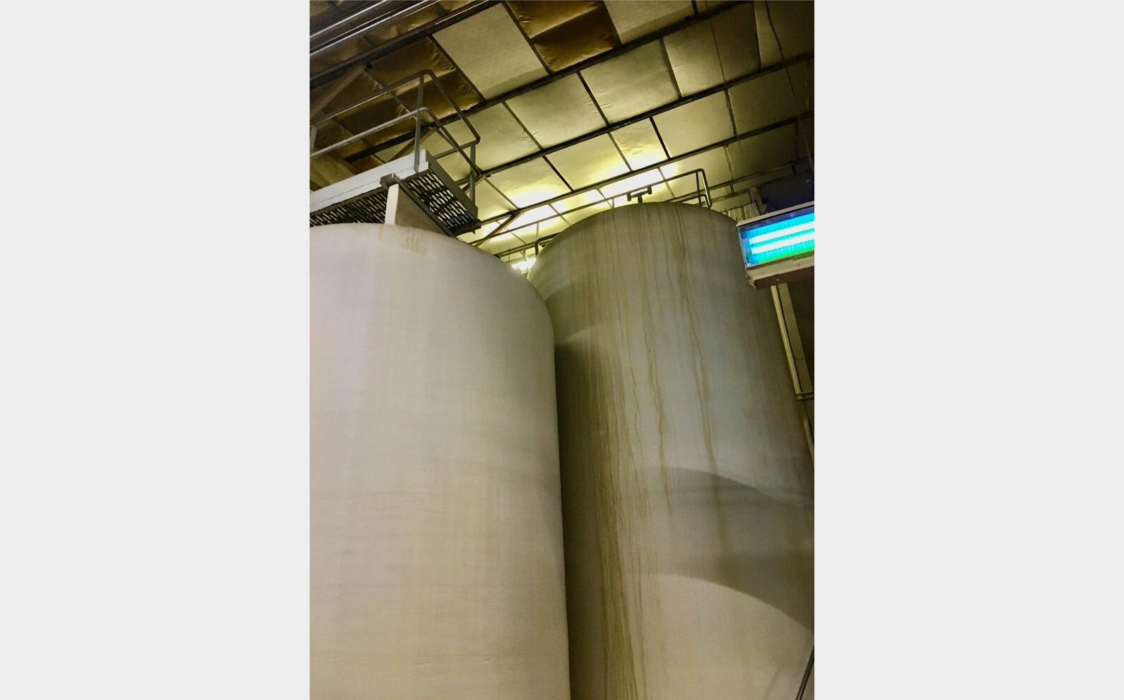Cuve fibre - Font plat 400 HL (40 000 litres)