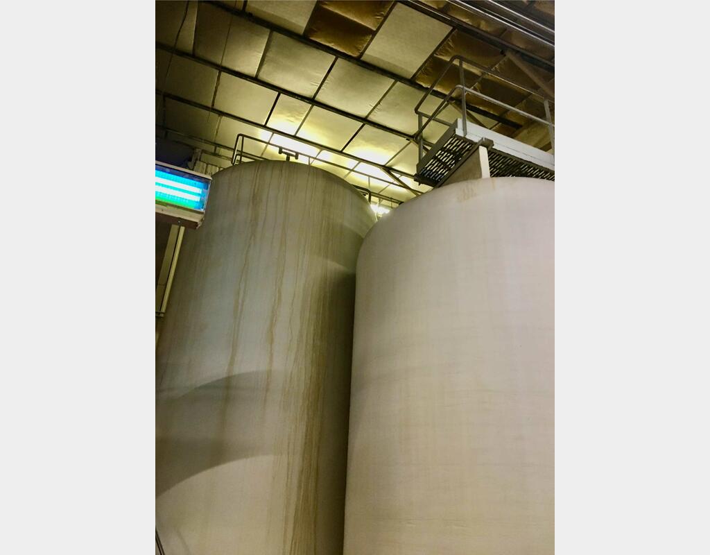 Cuve cylindrique en fibre de verre - Fond plat - Verticale