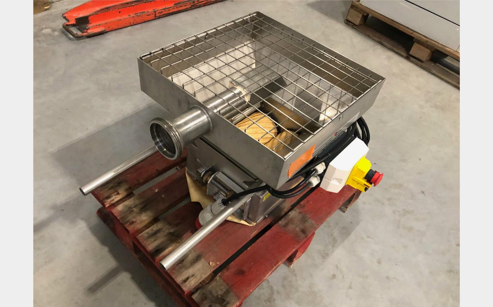Crusher  - F2TM300 15 ton/hour VAUCHER BEGUET