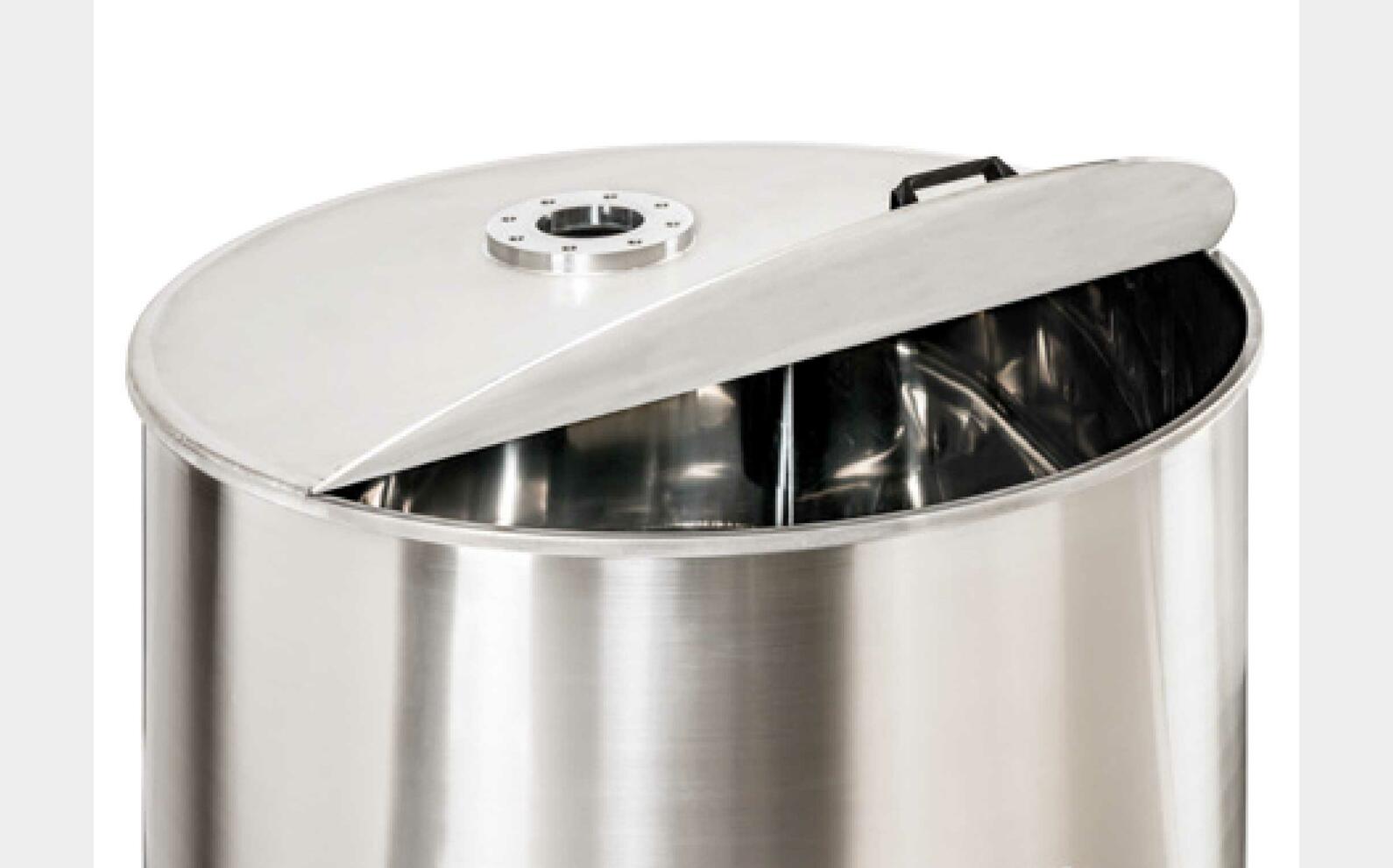 Stainless steel tanks - MTFCM From 7,15 HL (715 liters) to 20 HL (2000 liters) ARSILAC
