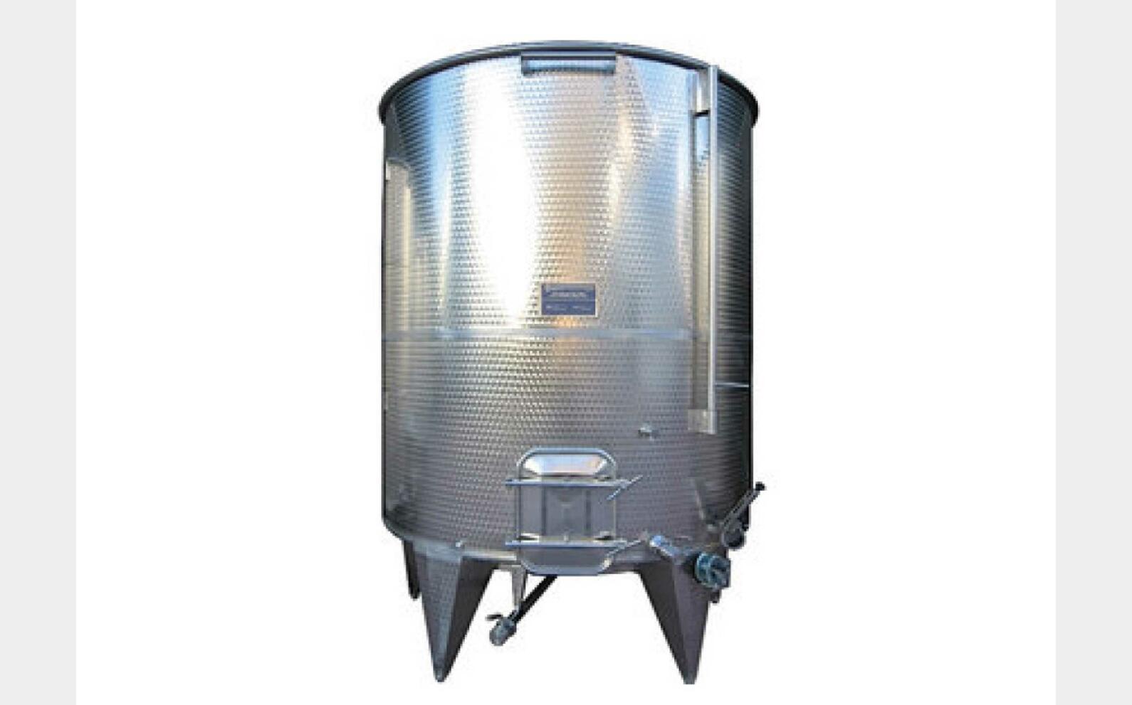 Tanks - SPAC - 304 stainless steel From 3 HL (300 liters) to 250 HL (25,000 liters) ARSILAC