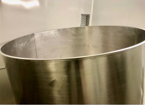 Stainless steel tank