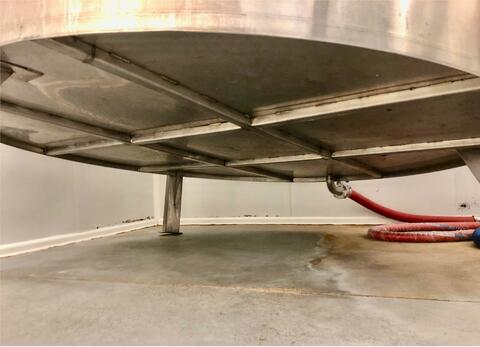 Stainless steel tank 50 HL (5 000 litres)