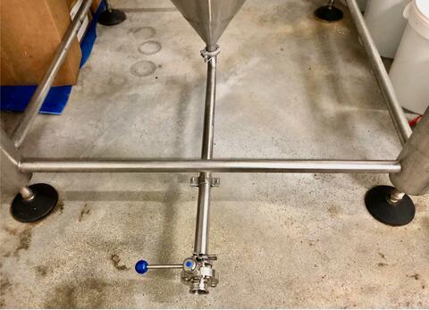 Cuve de garde inox - Cylindro conique 60 HL (6 000 litres) PSS