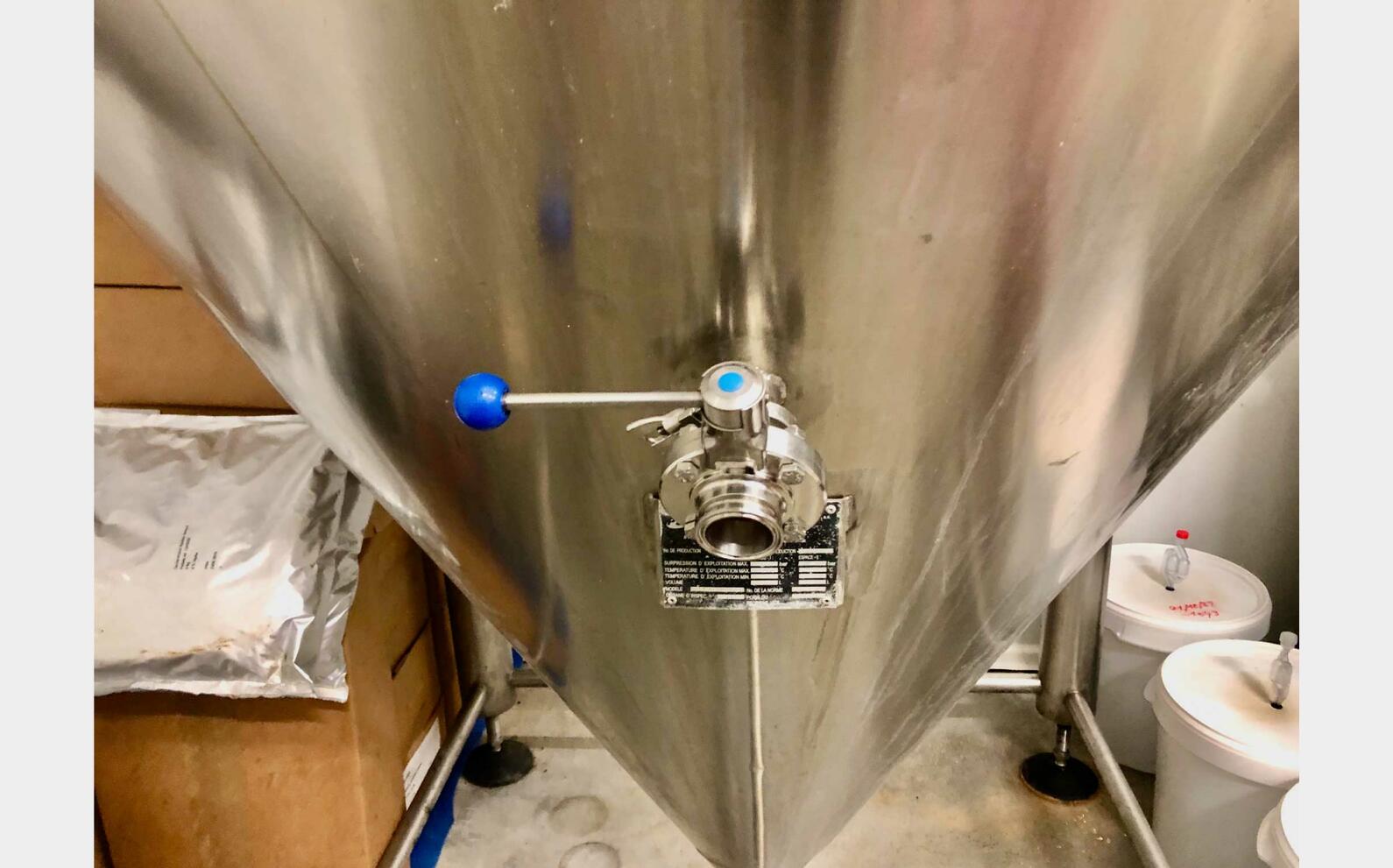 Cuve de garde inox - Cylindro conique 60 HL (6 000 litres) PSS