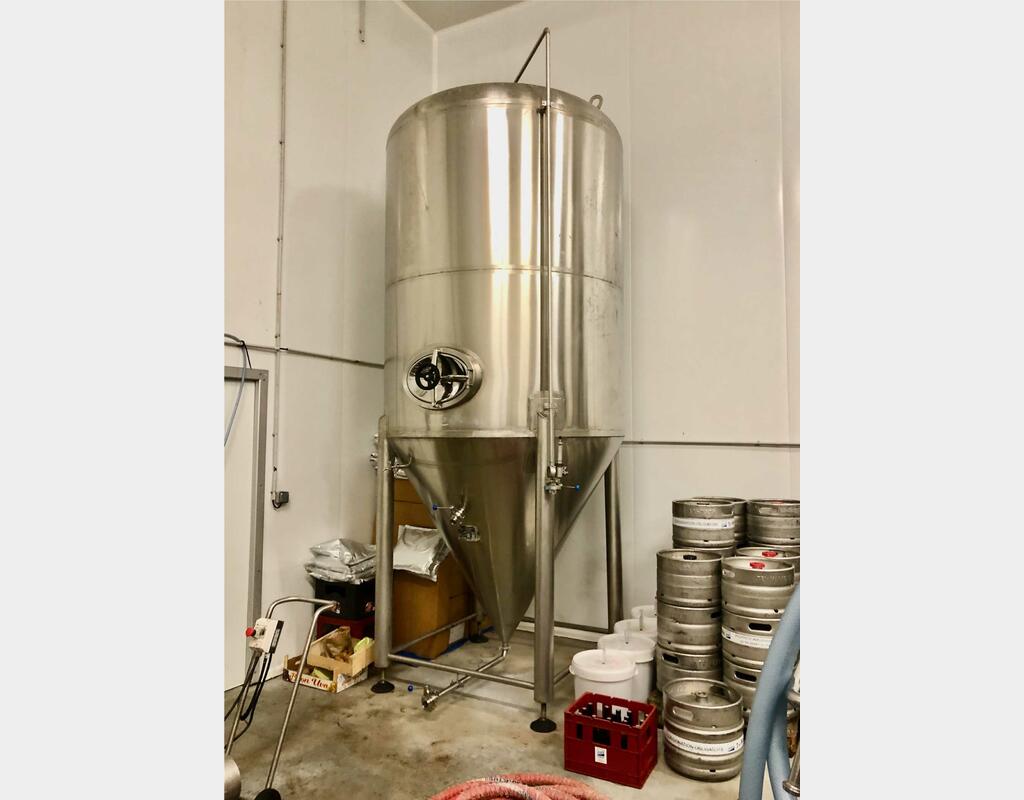 Stainless steel tank