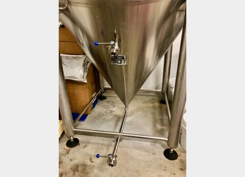 Stainless steel tank