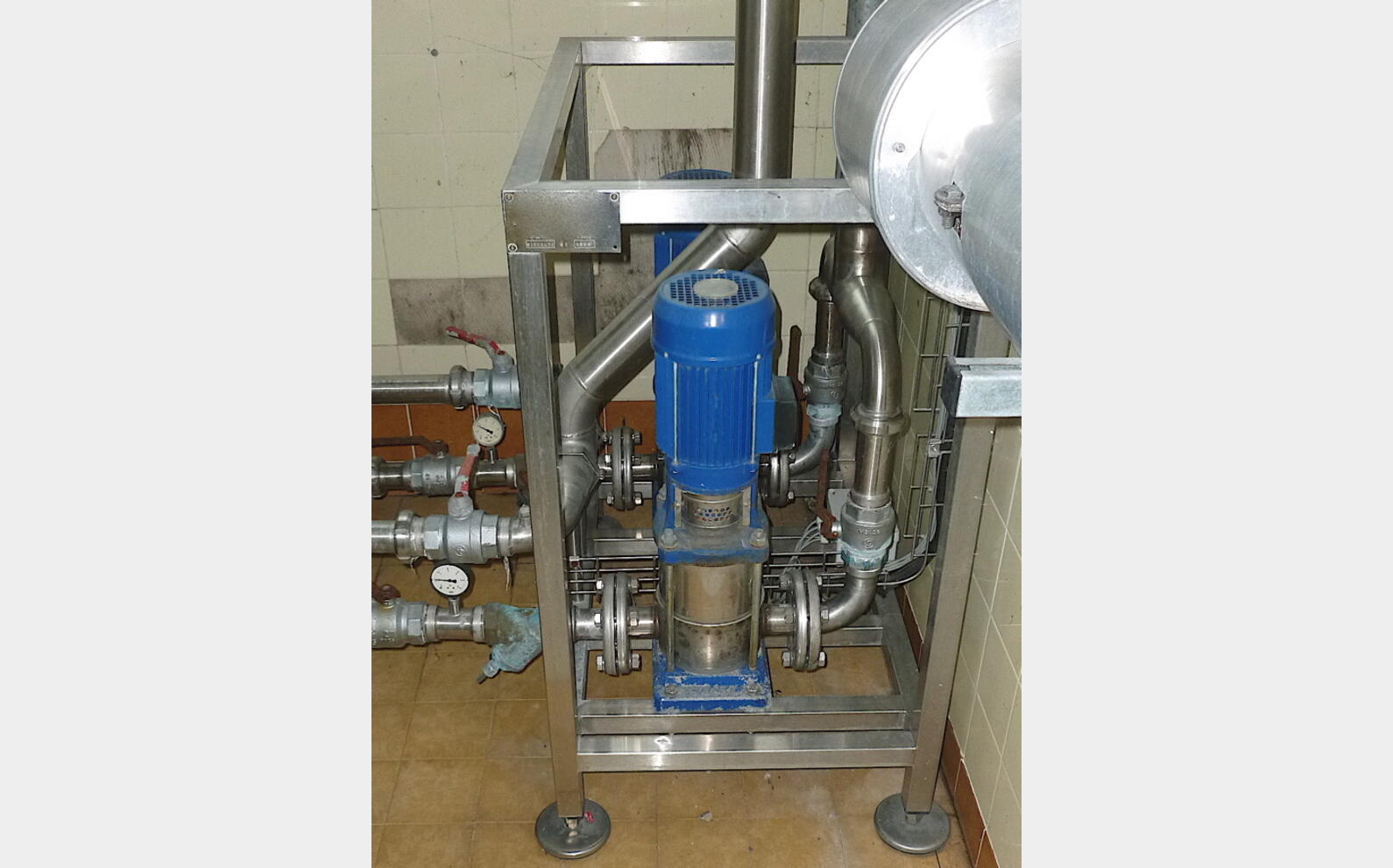 Ensemble de 2 pompes inox sur chassis