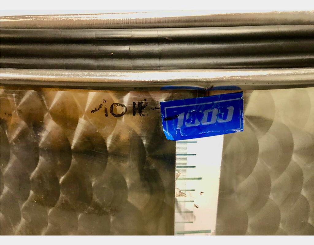 Cuve inox à chapeau flottant